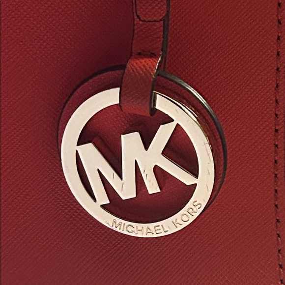 Michael Kors Greenwich Large Leather Bucket Grab Bag Pristine Condition - Picture 2 of 15